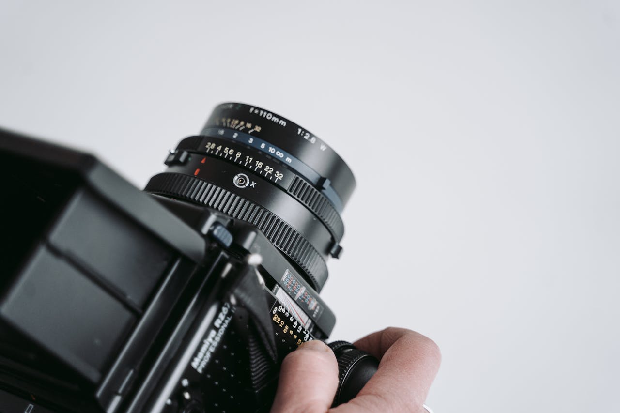 Lampy studyjne – profesjonalne narzędzie w pracy fotografa